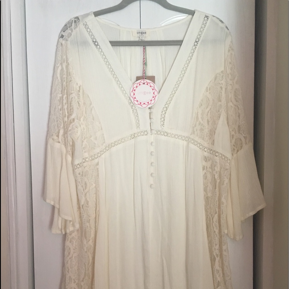 Umgee gauze & lace top